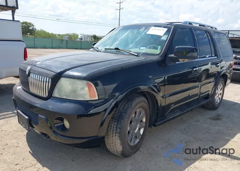 2004 Lincoln Navigator z USA, uszkodzony, nr VIN 5LMFU28RX4LJ31799